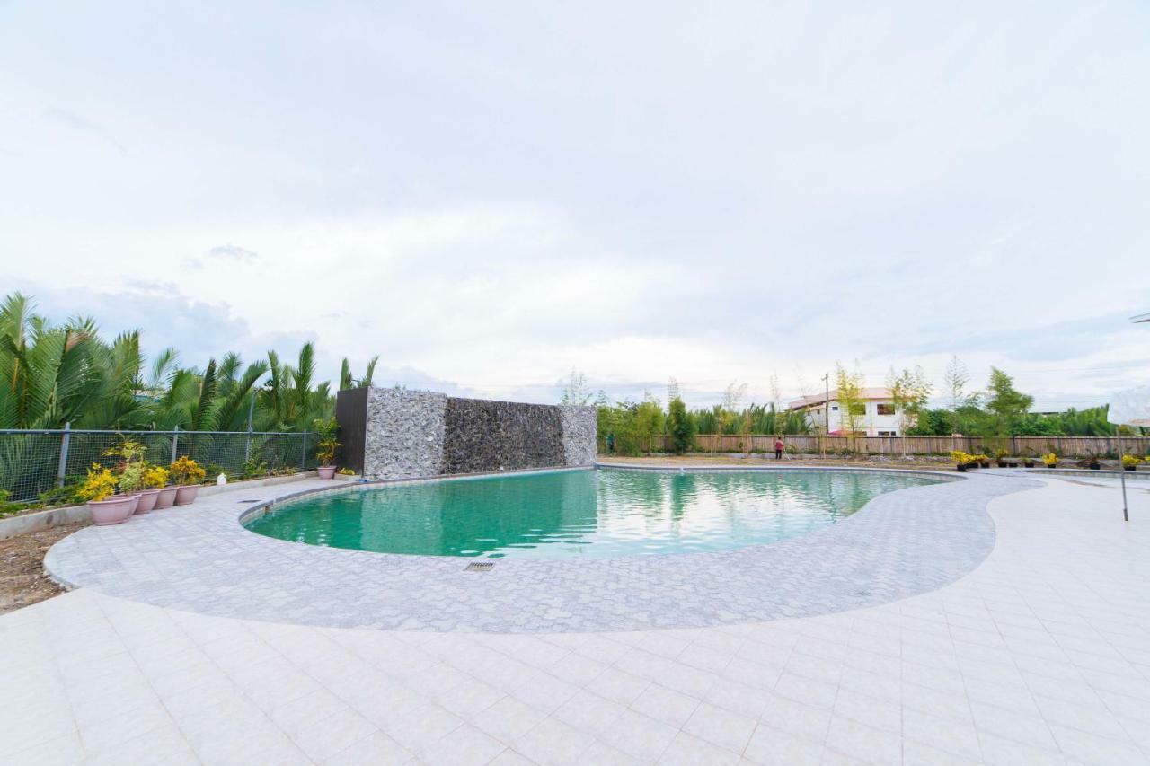 Reddoorz Premium Near Health Centrum Banica Roxas City Exterior photo