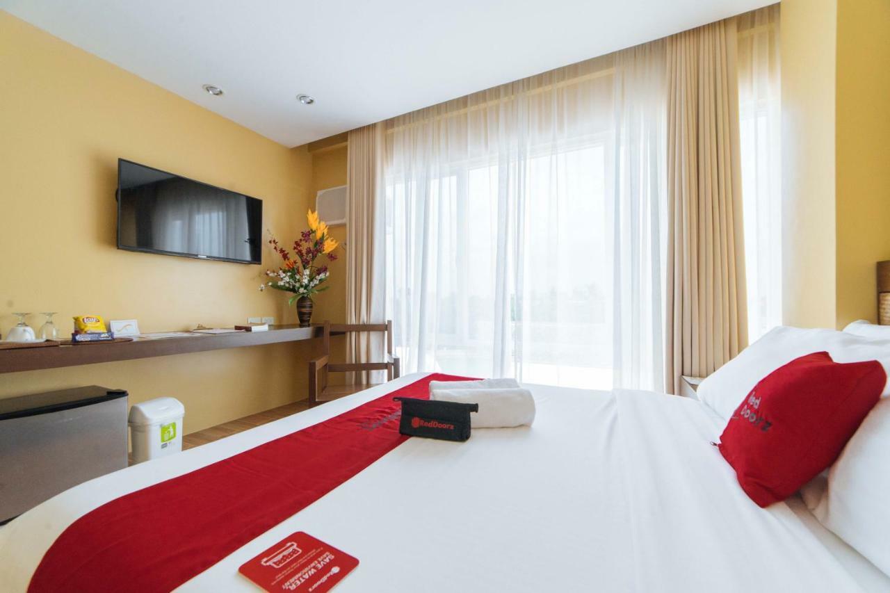 Reddoorz Premium Near Health Centrum Banica Roxas City Exterior photo